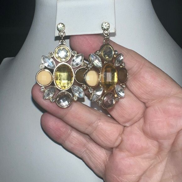Gold Tone and Neutral Baroque Gem Earrings - Picture 1 of 6
